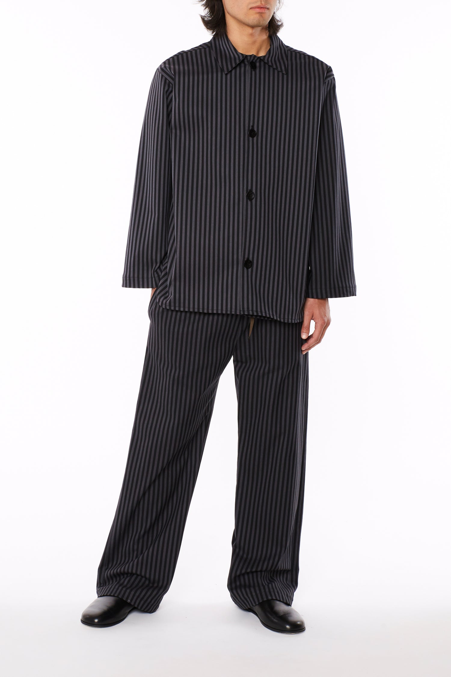 Pantalone a Righe Nere e Grigie