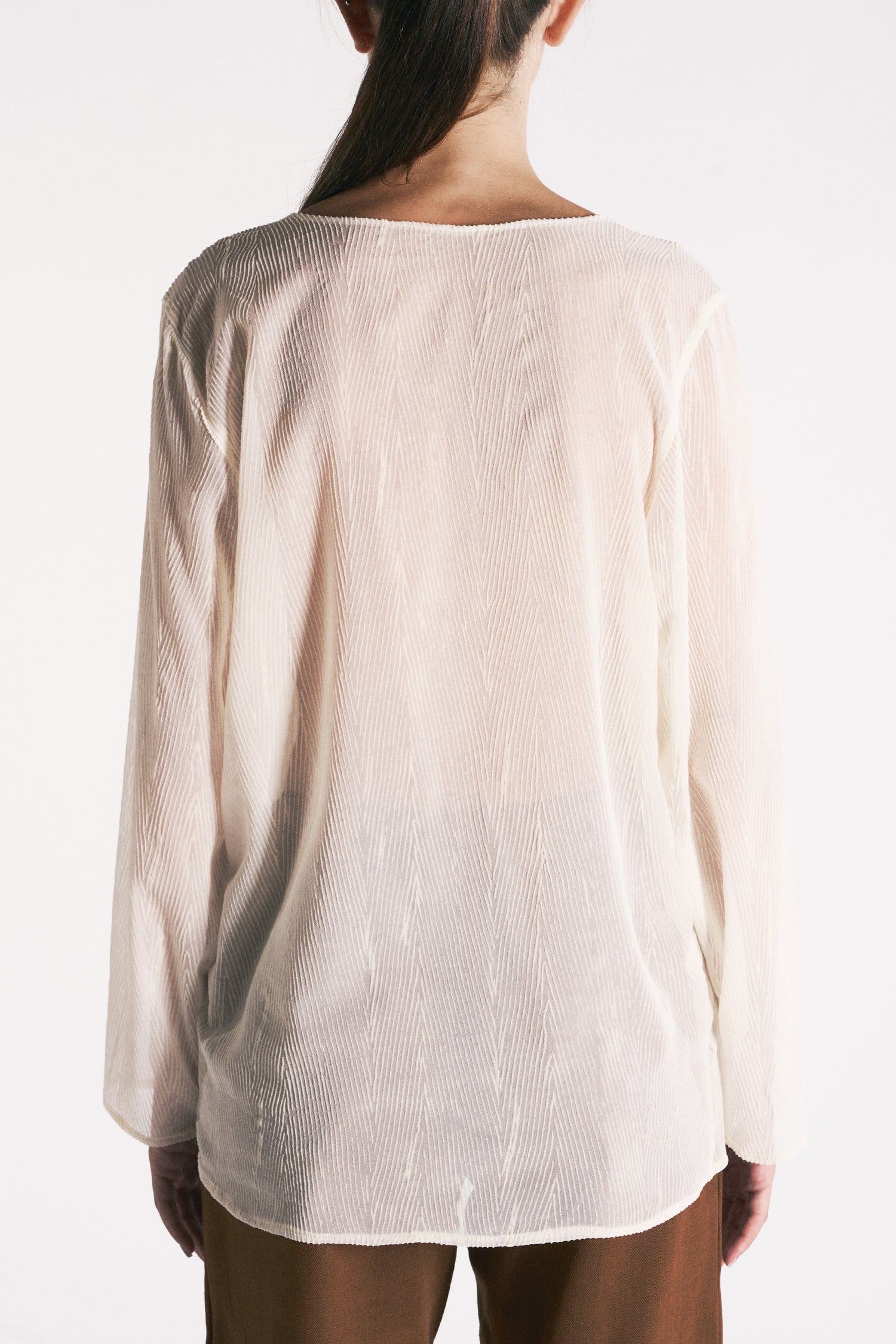 MAGLIA A MANICHE LUNGHE DEVORÉ DI SETA